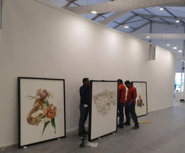 Star Worldwide Group fine art handling in action
